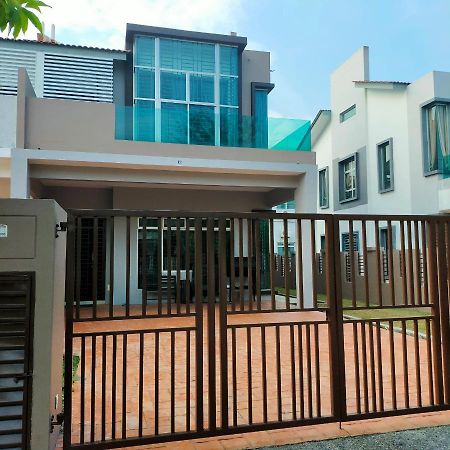 Casuarina Sea Breeze Desaru Apartment Exterior foto